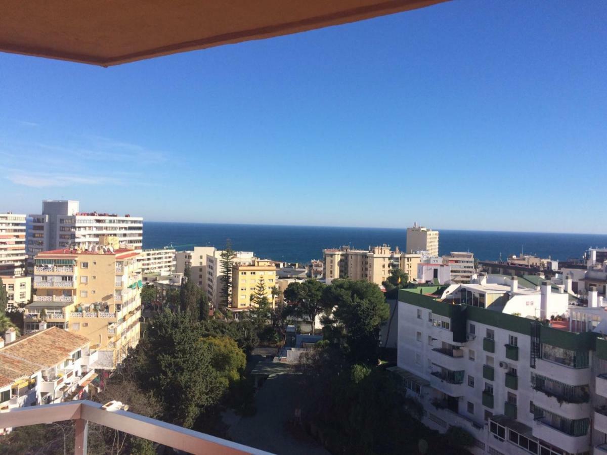 R&E Apartment Torremolinos Esterno foto